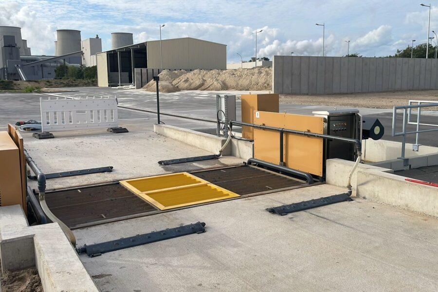 Wielwasinstallatie, bandenwasinstallatie, bandenwasser, reifenwaschanlage, radwaschanlage, laveur de roues, décrotteur, wheel washer